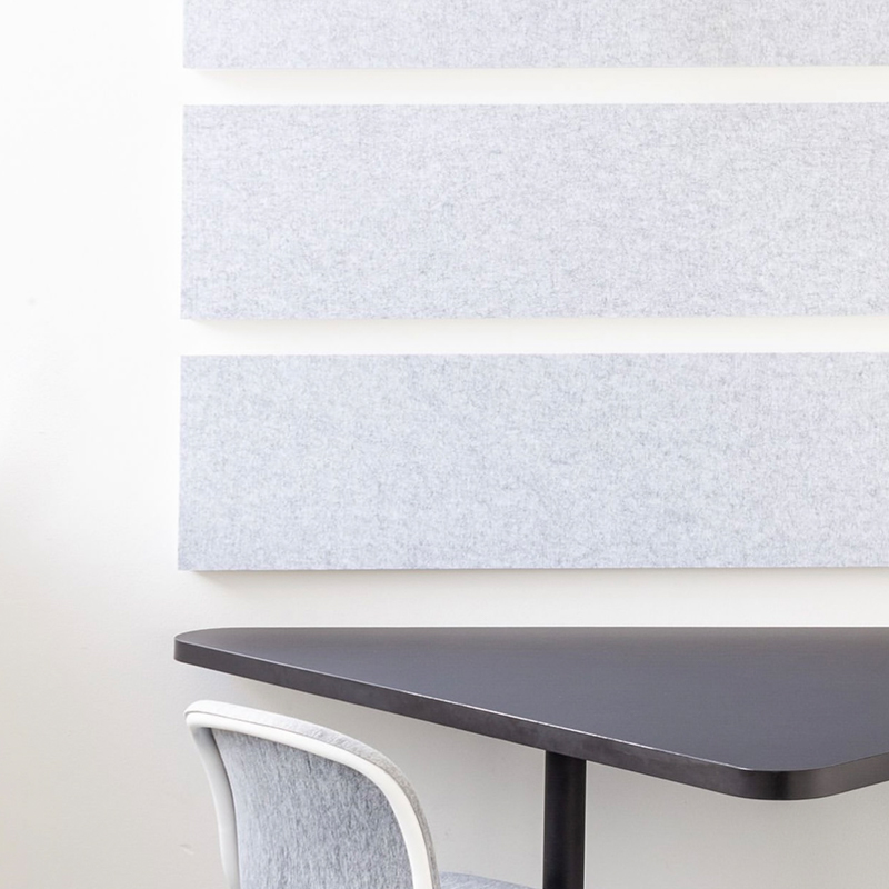 Panneau insonorisant personnalisable en fibre de polyester rainurée Panneau insonorisant personnalisable en fibre de polyester rainurée