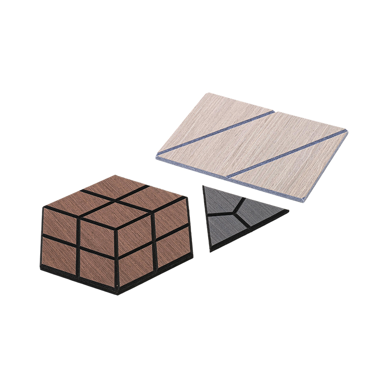 Panneaux muraux à lattes de placage en bois acoustique 3D pour panneaux de murs et de plafonds intérieurs